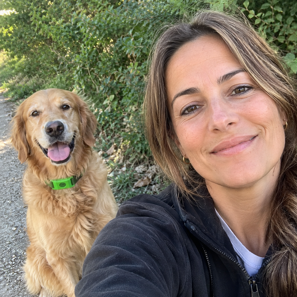 files/Selfi_al_aire_libre_con_golden_retriever.png